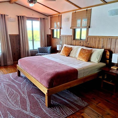 The Sunsetter Bed & Breakfast 보카스 타운 외부 사진